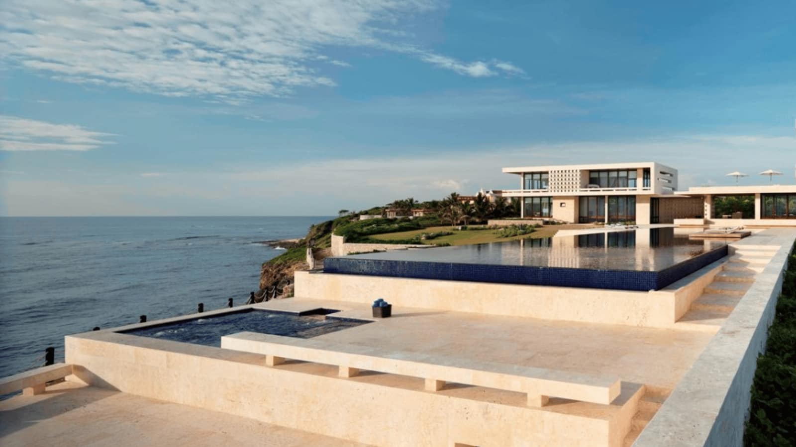 Pool Decks en Miami por Driveway & Paver Solutions